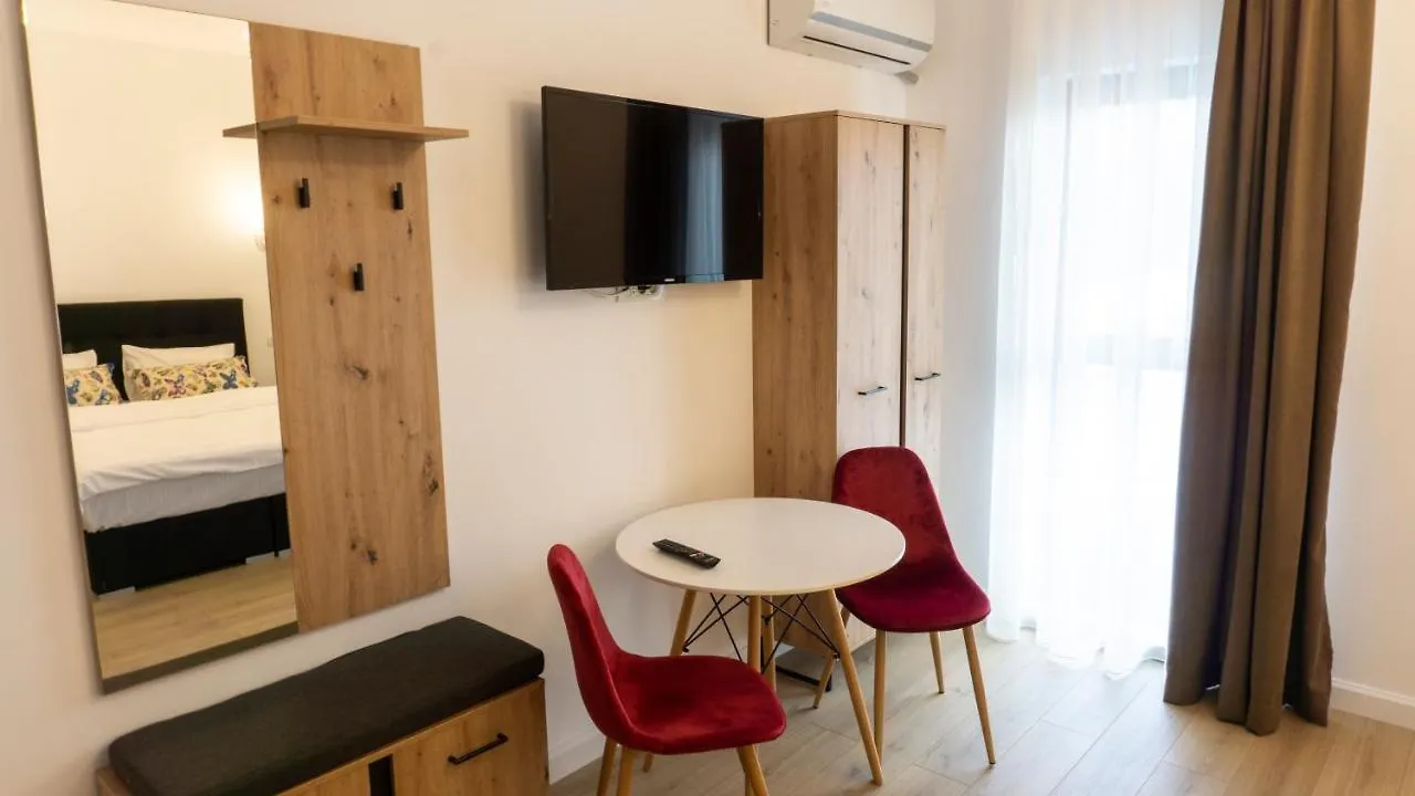 M Rooms Bucureşti 0*,  România